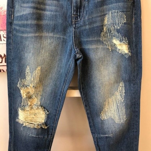 NWT Wildfox Distressed Cropped High Rise Slim Boyfriend Jeans Women's Size 24 - Picture 8 of 13
